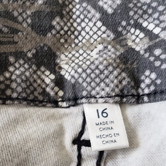 Snake print high rise gray and white skinny jeans size 16 - Picture 9 of 9